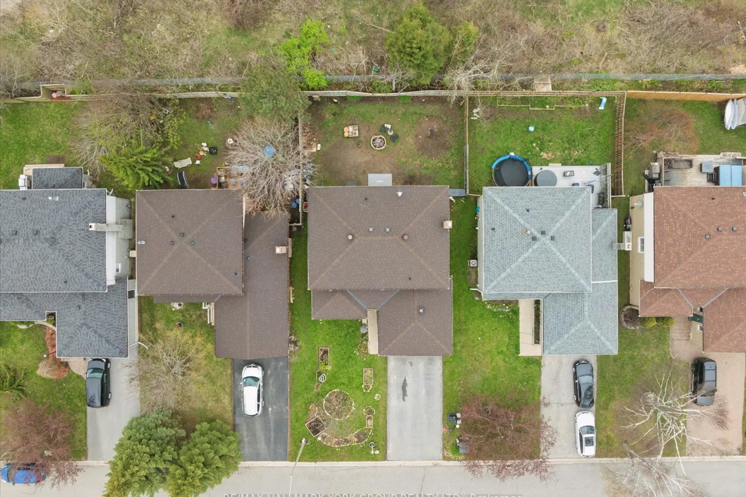 Additional image 17 of 41 Laurentian Lane