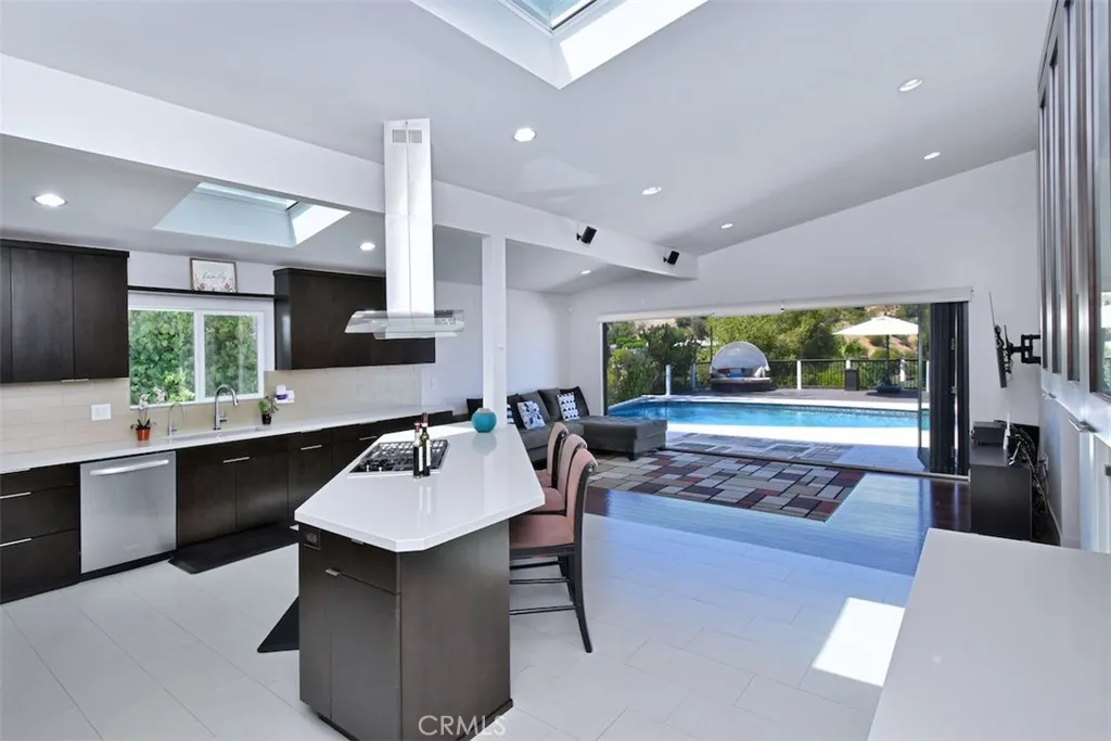 4347 Coronet Drive, Encino, CA 91316 photo 5