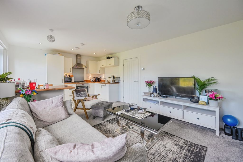2 bed flat for saleTrinity Street, Derby DE1 photo 4