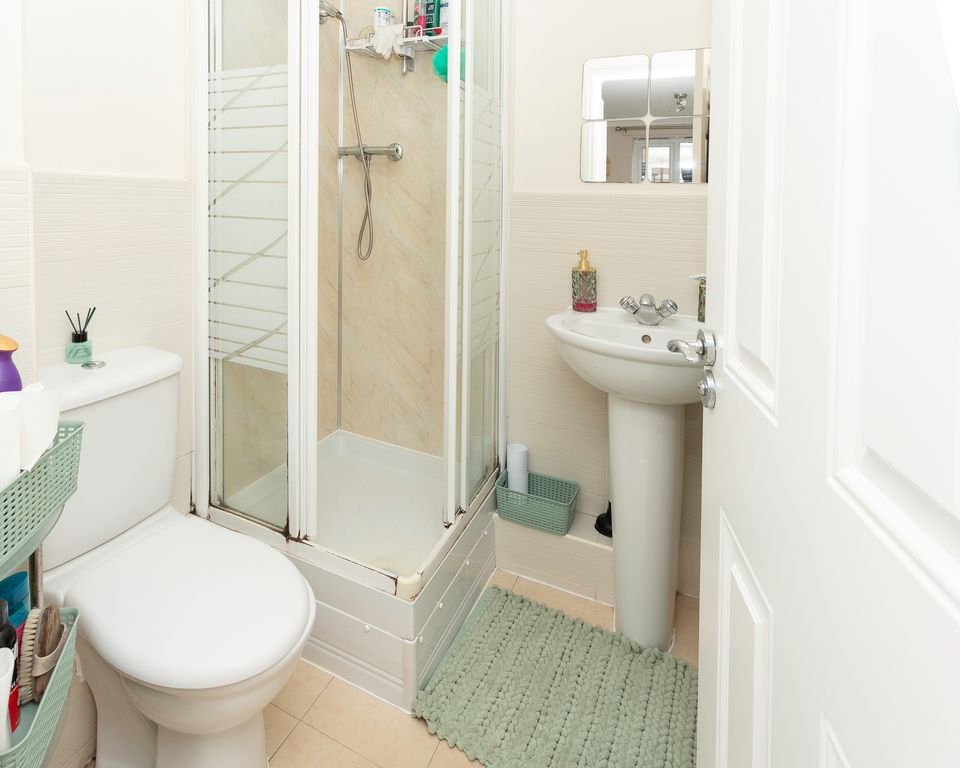 Additional image 12 of 2 bed flat for saleBlackthorn Drive, Huddersfield HD3
