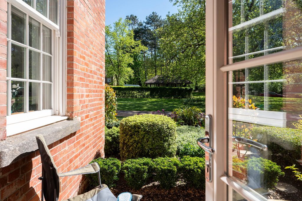 Additional image 12 of 2 bed flat for saleGlanville Way, Epsom KT19