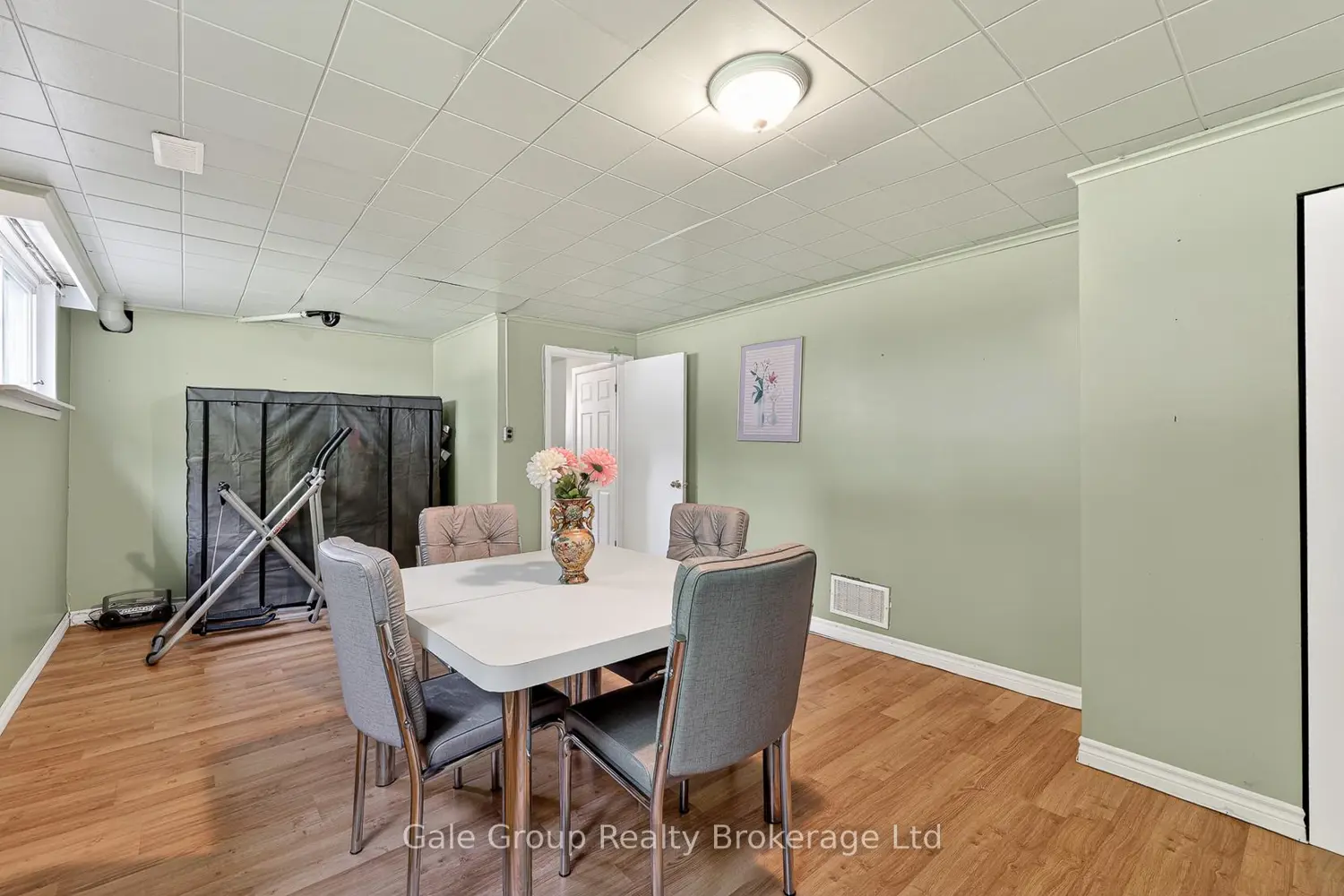 Additional image 6 of 308 Willowgrove Crescent