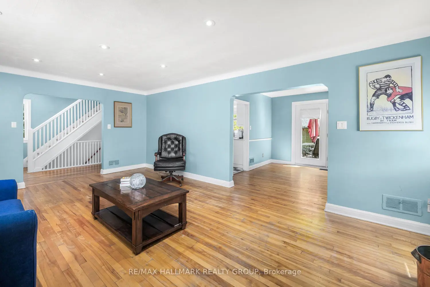 824 Byron Avenue photo 2