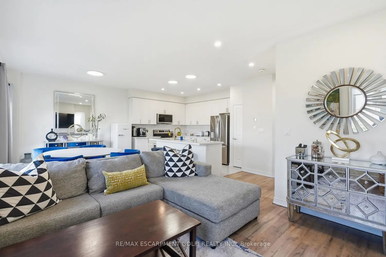 67 Pinot Crescent photo 4