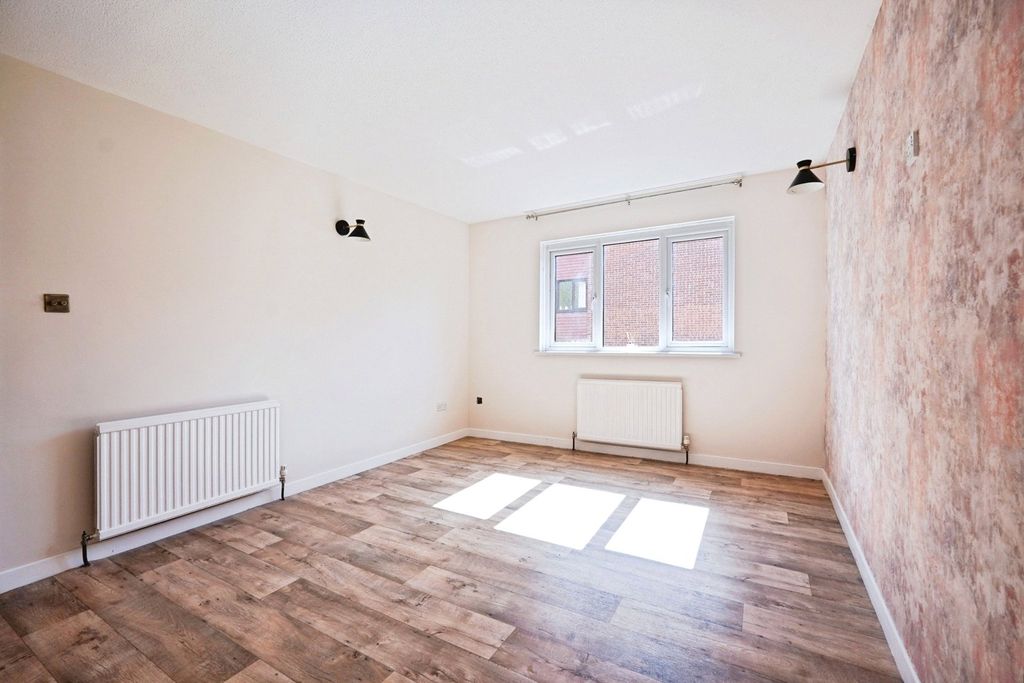 Additional image 14 of 2 bed flat for saleLondon Road, River, Dover CT16