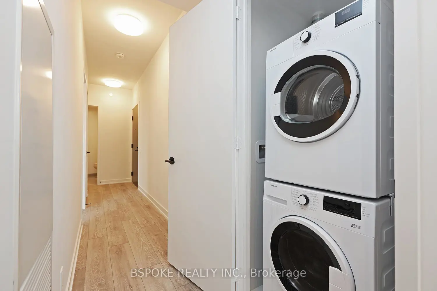 Additional image 17 of 108 Peter Street 2811