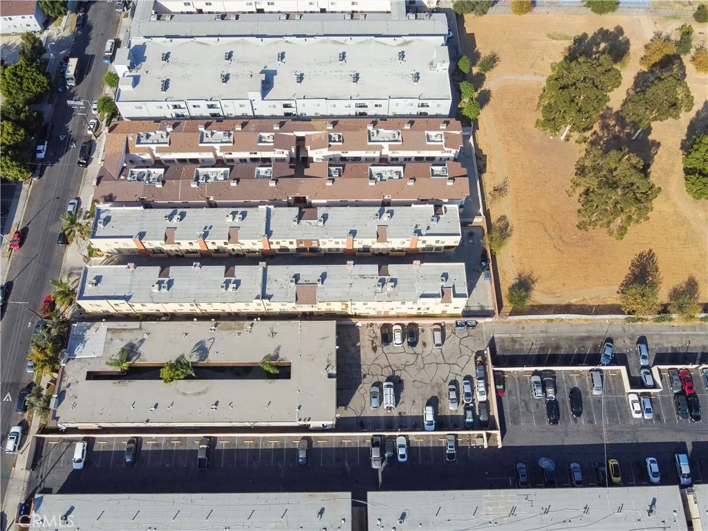 8734 - 8736 Burnet Ave, North Hills, CA 91343