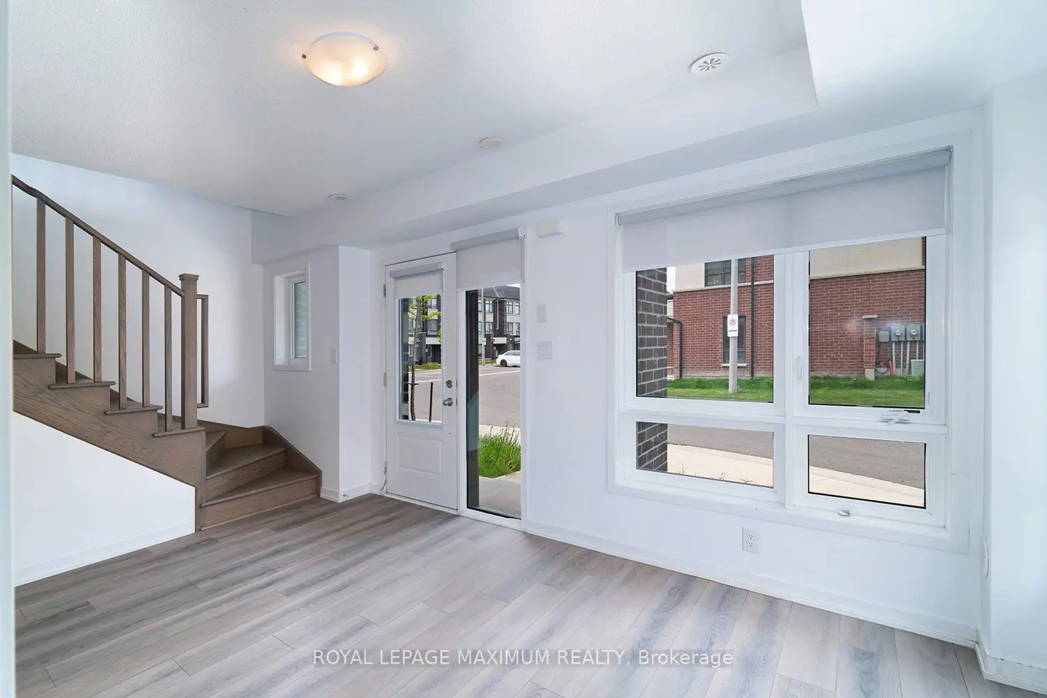 1383 Brandenton Path photo 5