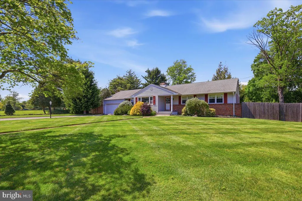 14 Mansfield Road, Ewing, NJ 08628 photo 2
