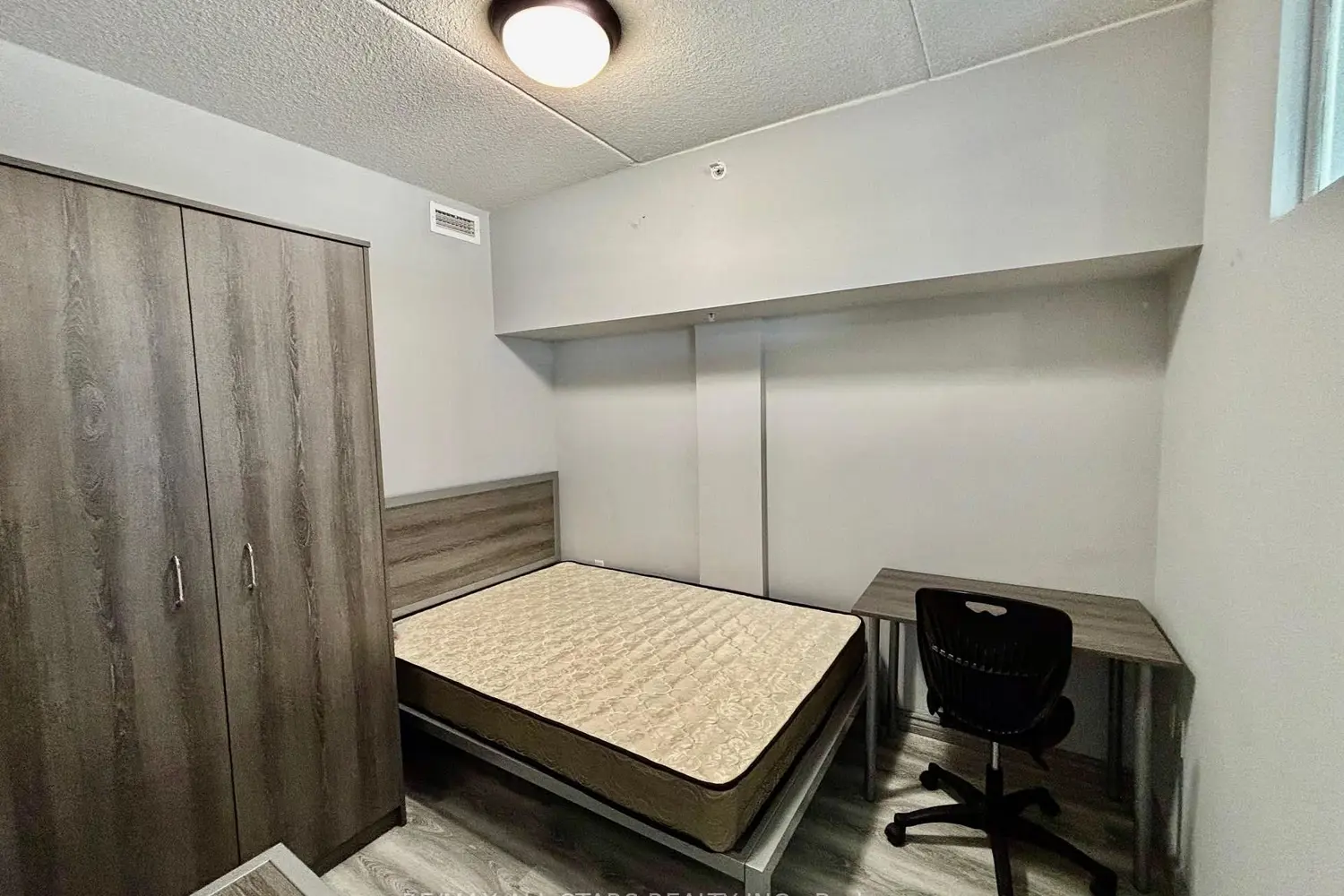 Additional image 10 of 275 Larch Street #507
