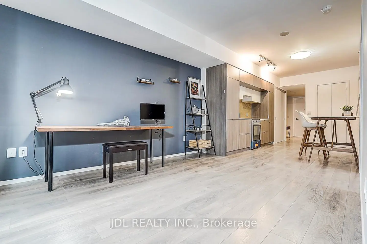 Additional image 3 of 159 Dundas Street 704