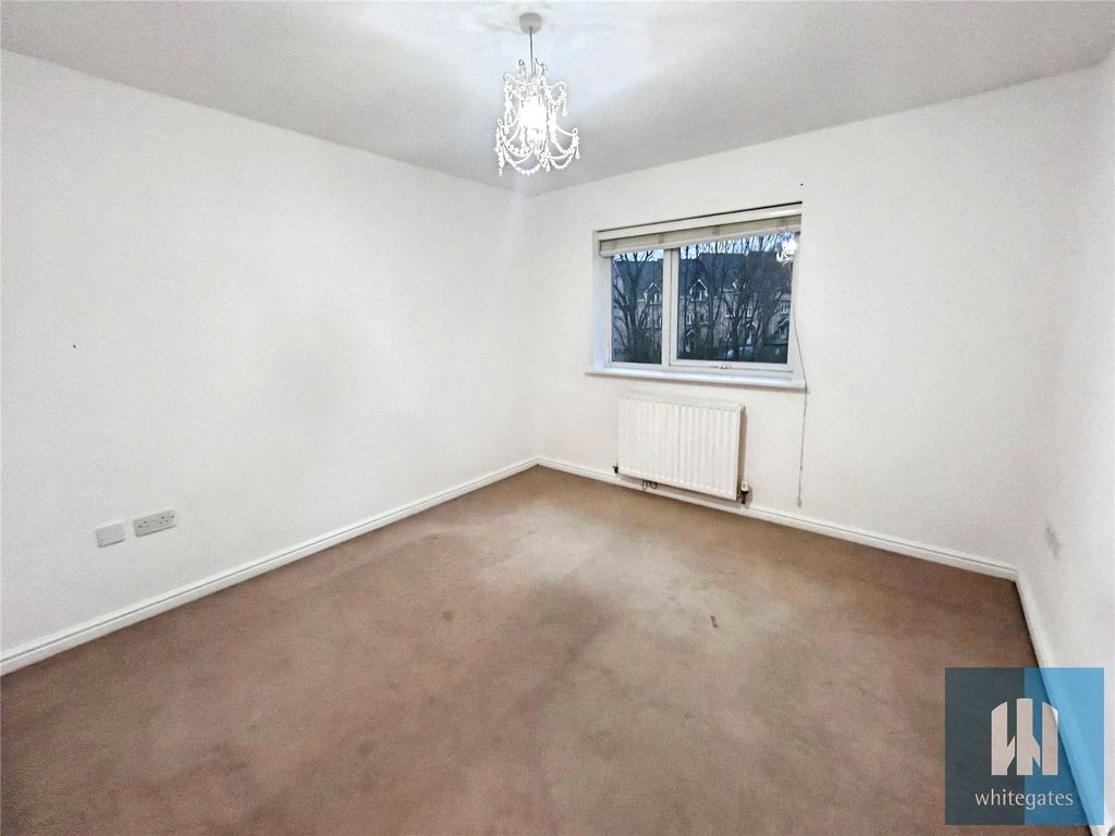 Additional image 8 of 2 bed flat for saleHalifax Road, Lindley, Huddersfield HD3
