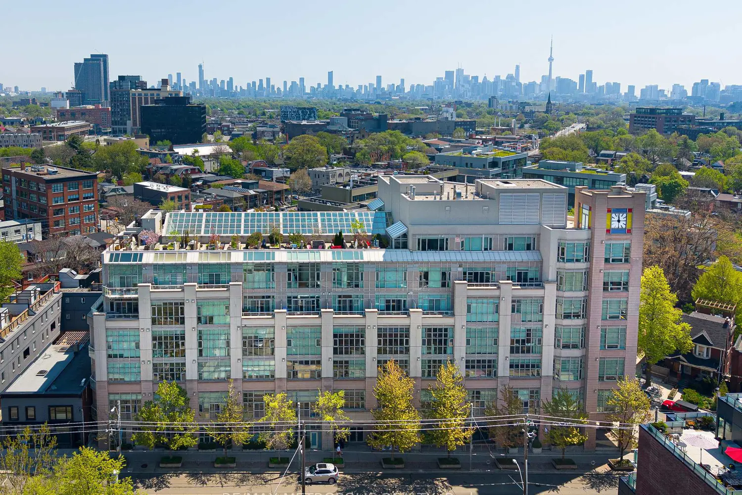Additional image 17 of 437 Roncesvalles Avenue 438