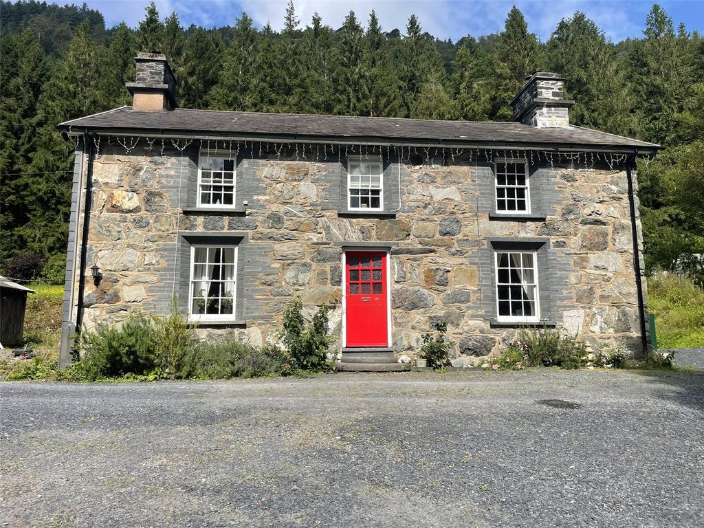 4 bed detached house for saleAberllefenni, Machynlleth, Gwynedd SY20