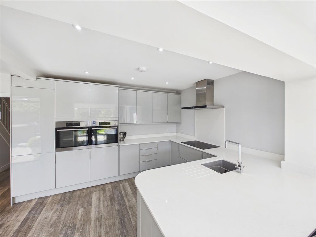 Additional image 3 of 3 bed property for saleHilltop Road, Dronfield S18