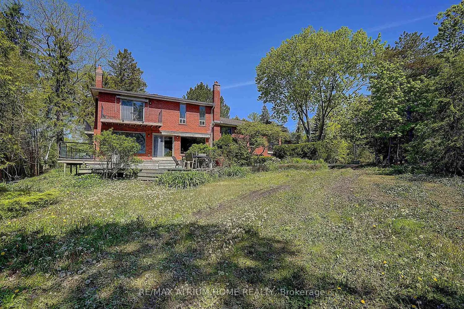 42 Cumberland Drive photo 4