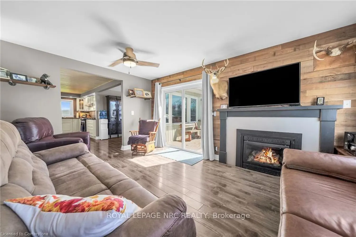 2970 Lakeshore Road photo 5