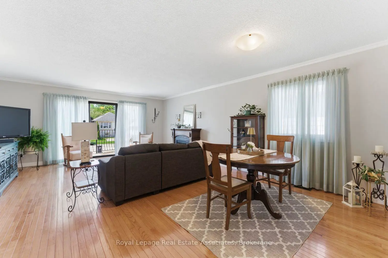 Additional image 4 of 1069 Alexandra Avenue