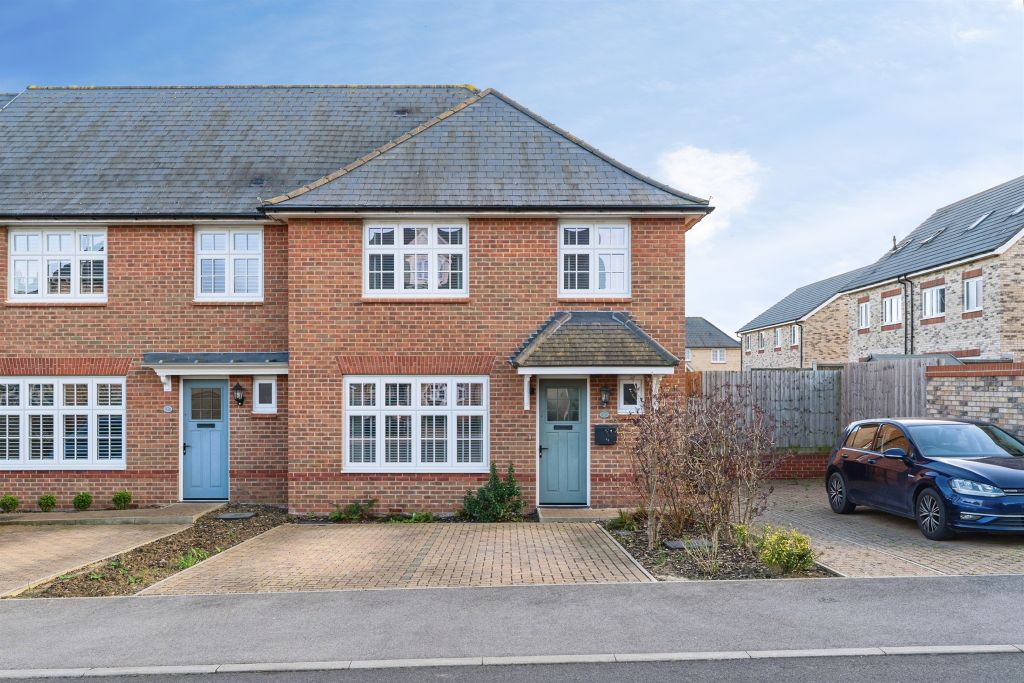 4 bed semi-detached house for saleRed Admiral Street, Ely CB7