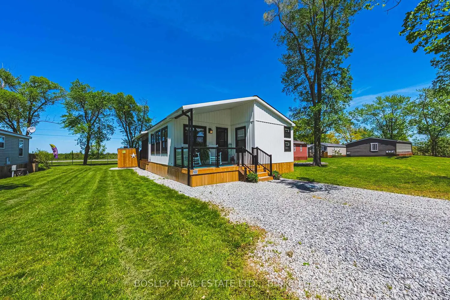 1501 Line 8 Road 522 photo 2