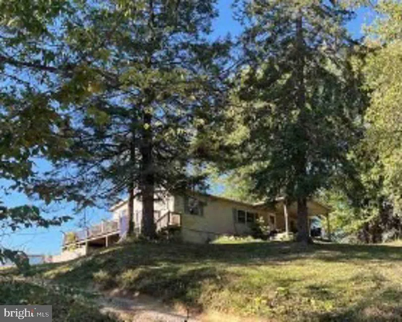 96 Linden Road, Canonsburg, PA 15317