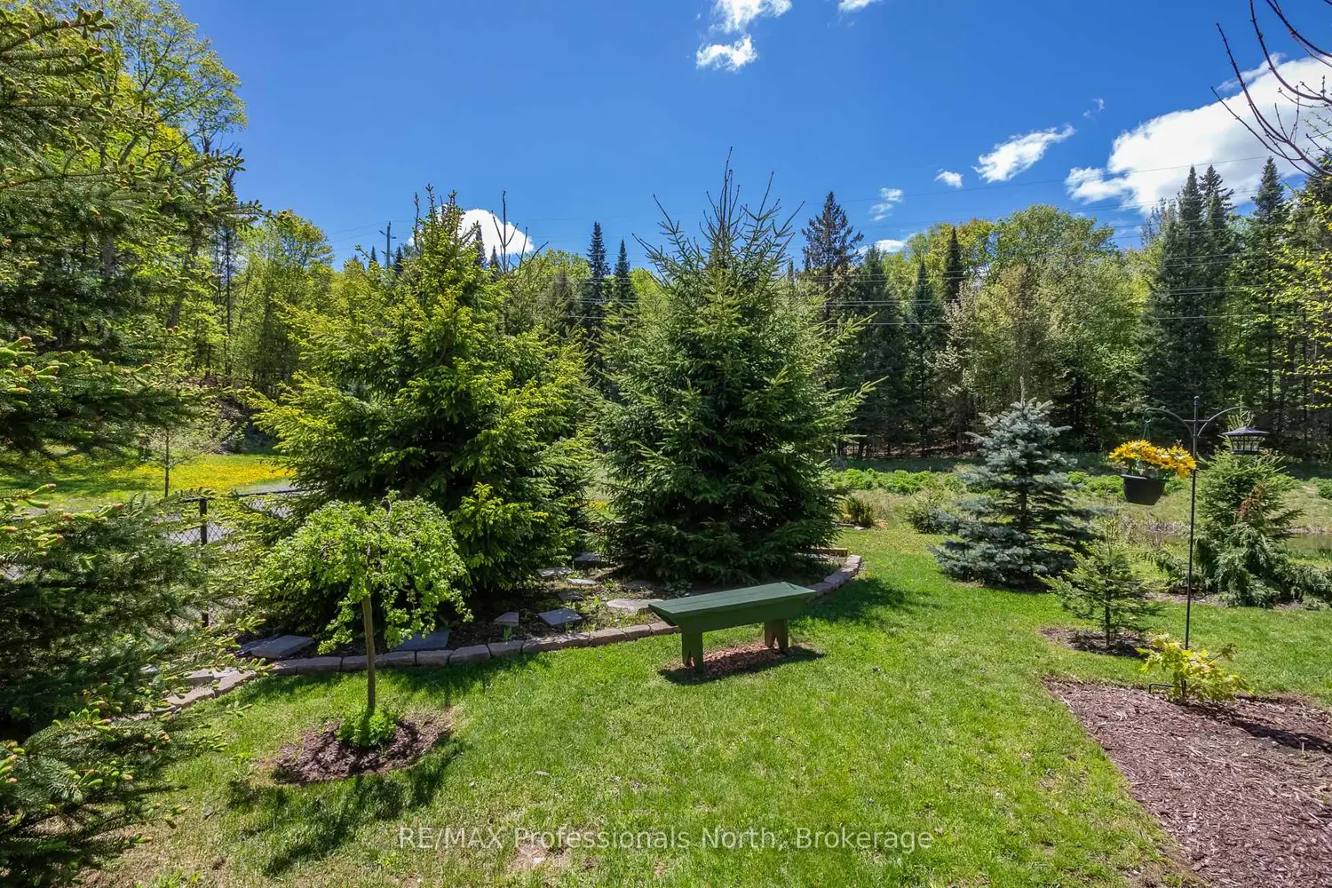 36 Spalding Crescent photo 4
