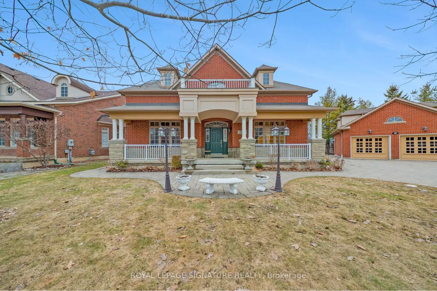 1590 Hallstone Road