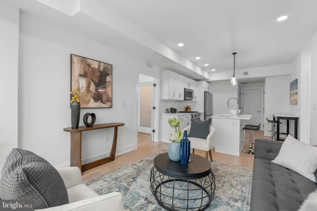 Additional image 2 of 950 N 2nd Street Unit 2B, Philadelphia, PA 19123