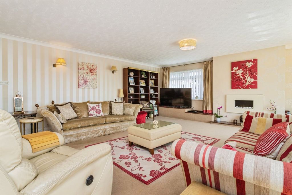 Additional image 20 of 5 bed detached house for saleSummerland Close, Dawlish EX7