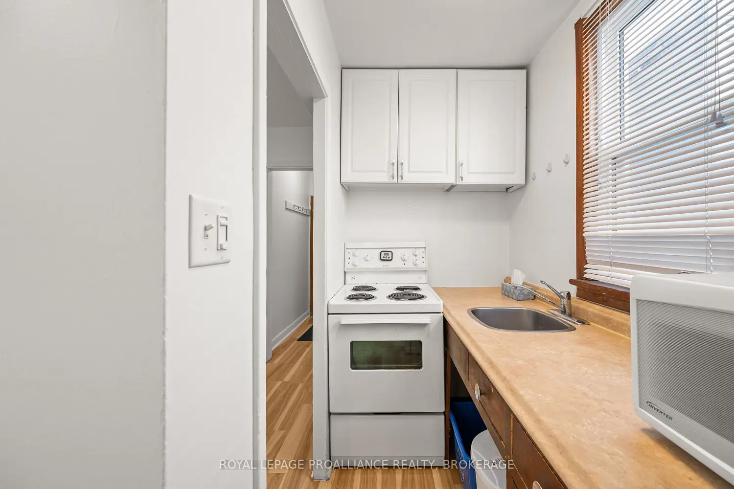 176 Nelson Street photo 3