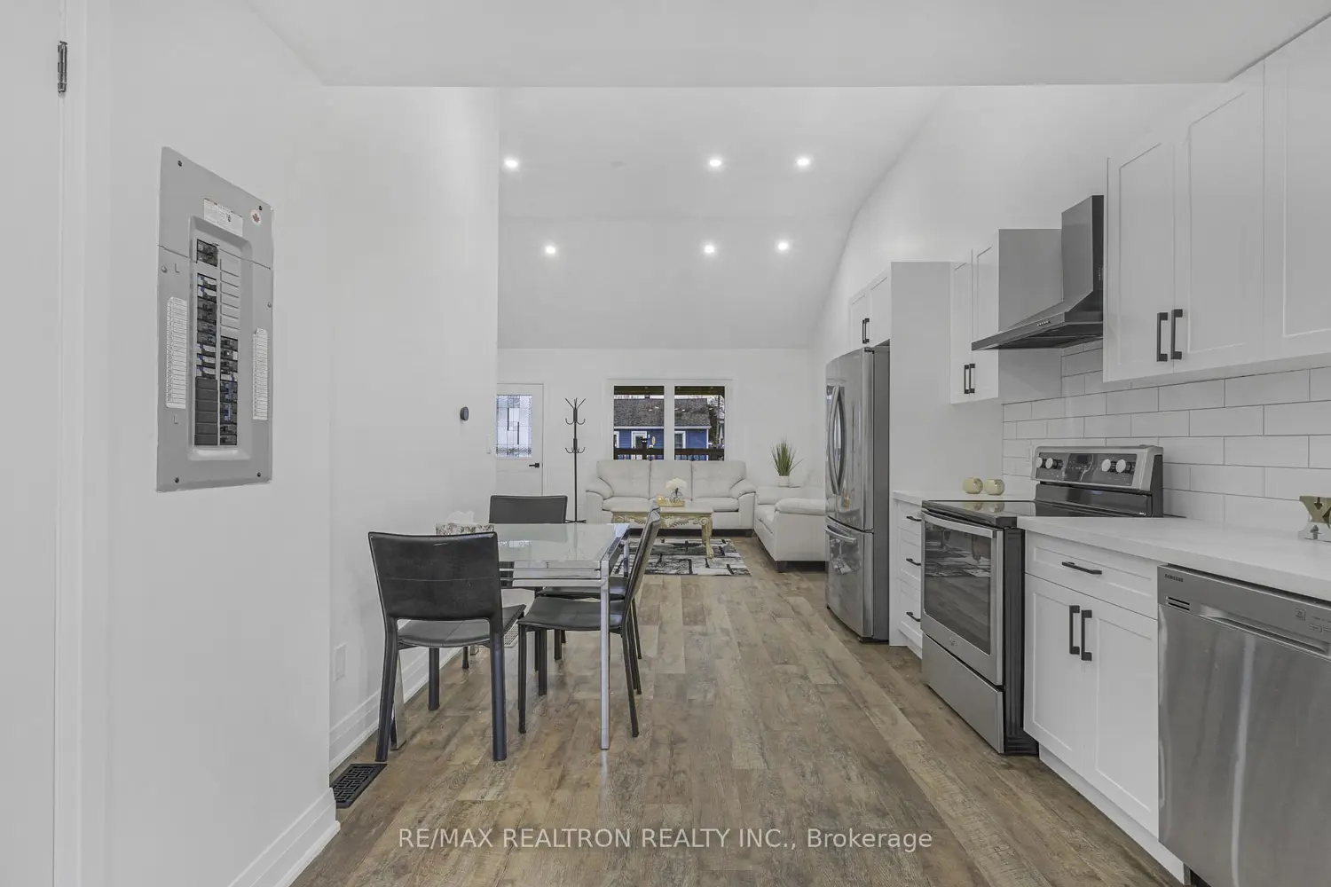 Additional image 9 of 6167 Skinner Street