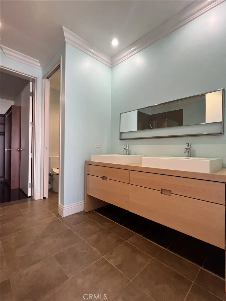 Additional image 23 of 801 S Grand Ave Unit 2204, Los Angeles, CA 90017