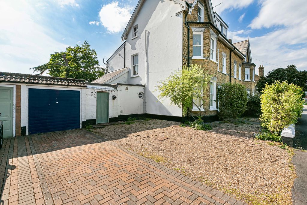 Additional image 37 of 6 bed semi-detached house for saleManorcrofts Road, Egham, Surrey TW20