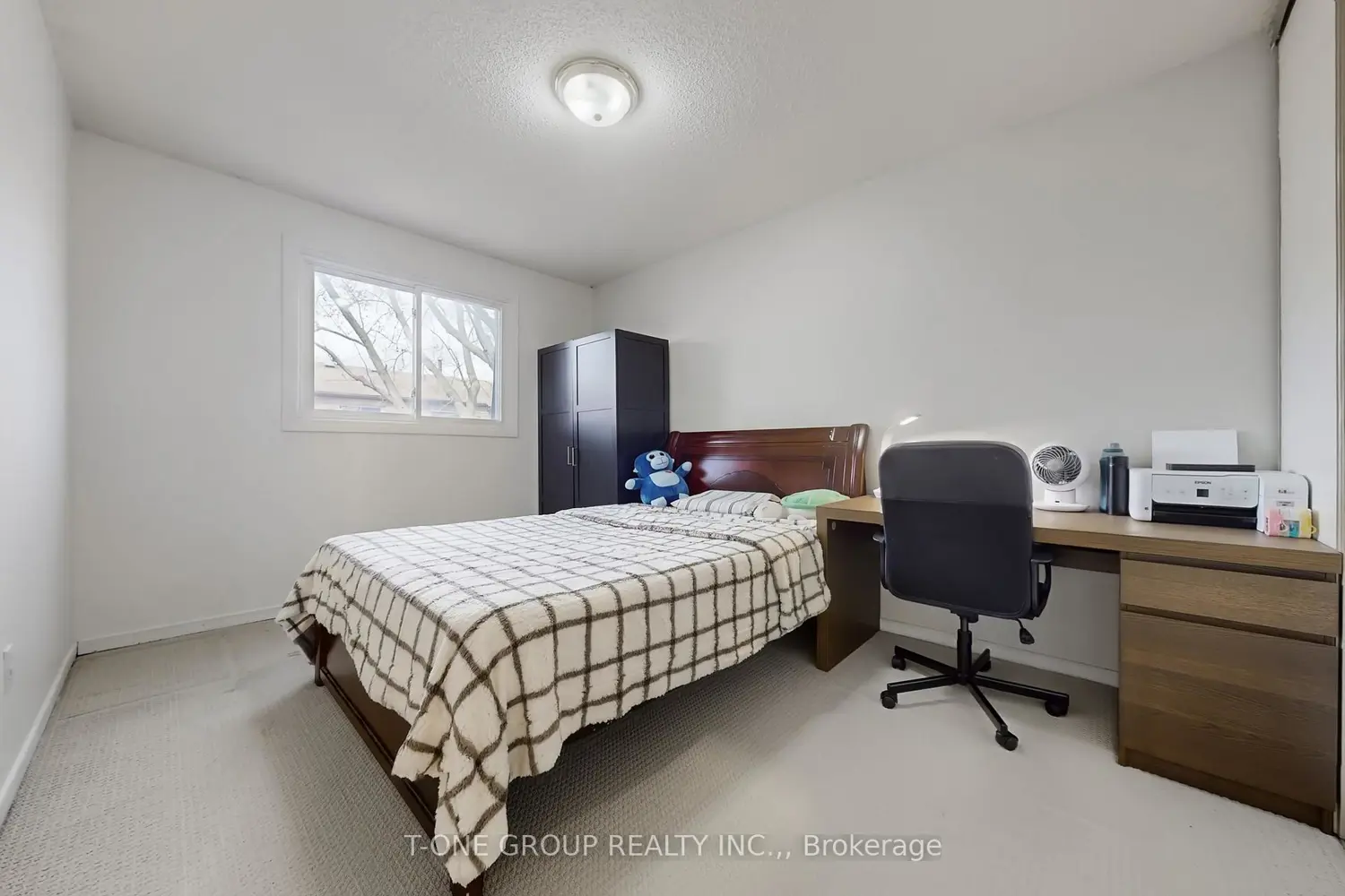 Additional image 10 of 3025 Cedarglen Gate 75