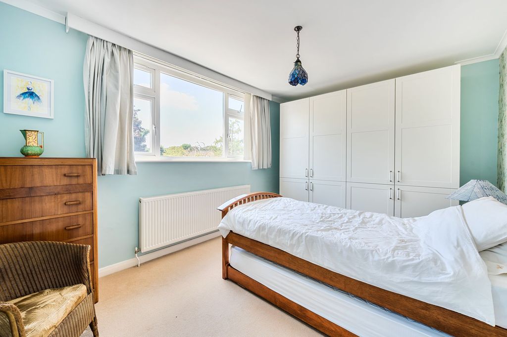 Additional image 14 of 3 bed flat for saleAvenue Road, Epsom KT18