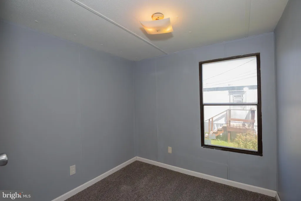 Additional image 16 of 90 Fabric Drive, Bunker Hill, WV 25413