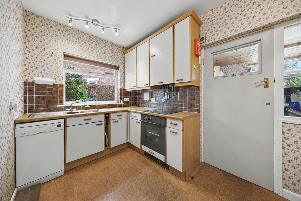 Additional image 10 of 4 bed detached bungalow for saleLea Road, Dronfield S18