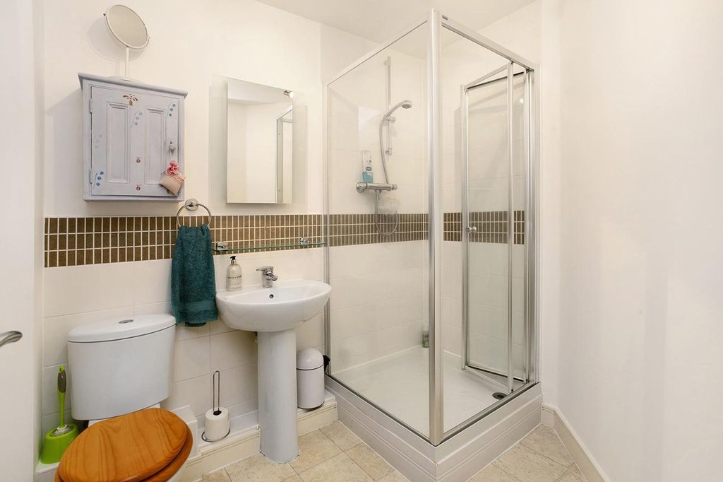 Additional image 11 of 2 bed flat for saleEast Cliff Road, Dawlish EX7
