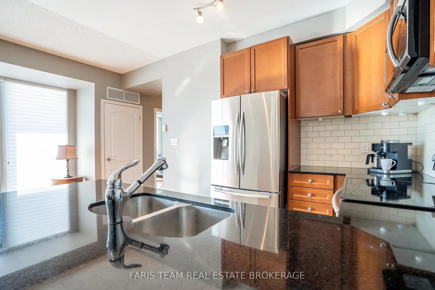 699 Aberdeen Boulevard 608 photo 4