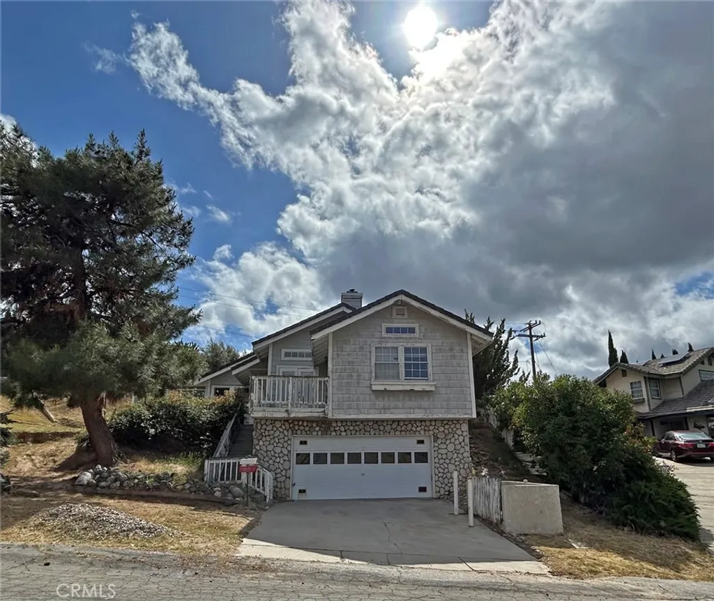 15134 Barcroft Dr, Lake Elizabeth, CA 93532