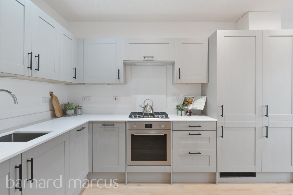 Additional image 9 of 2 bed flat for saleRuxley Lane, Epsom KT19