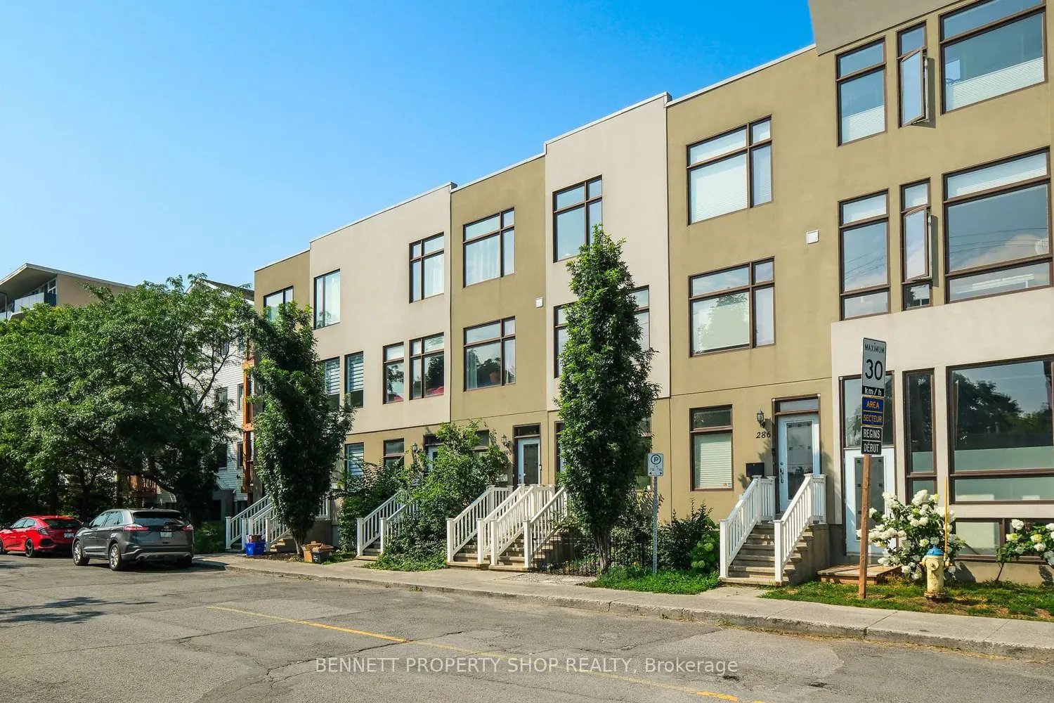288 Cambridge Street photo 2