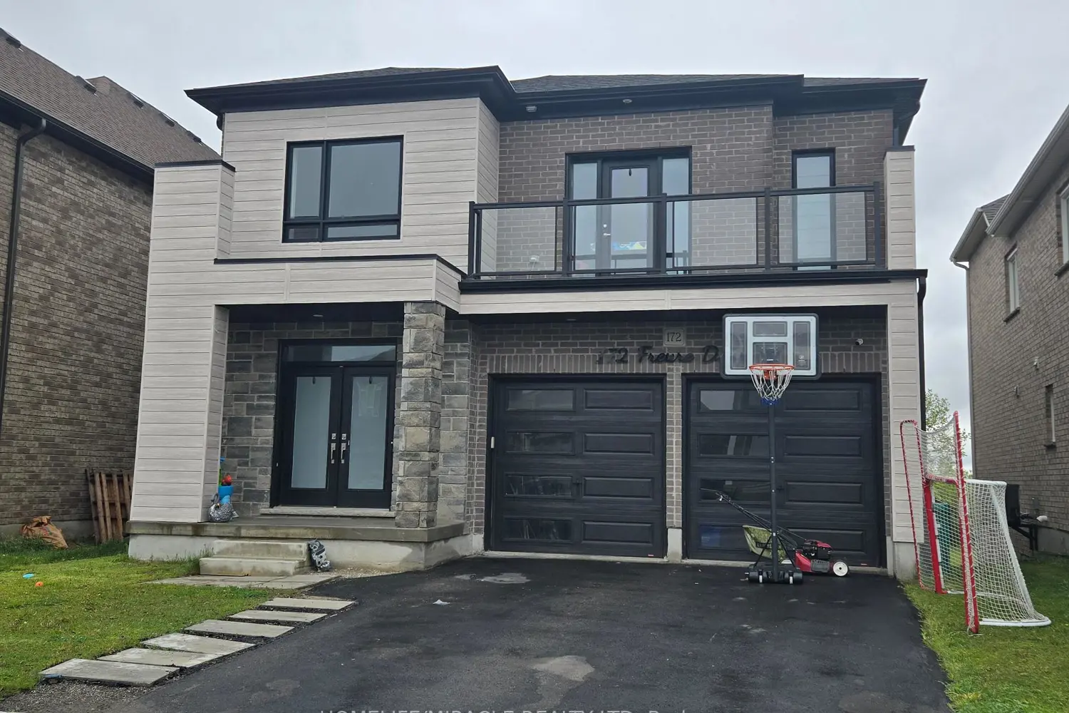 172 Freure Drive photo 2