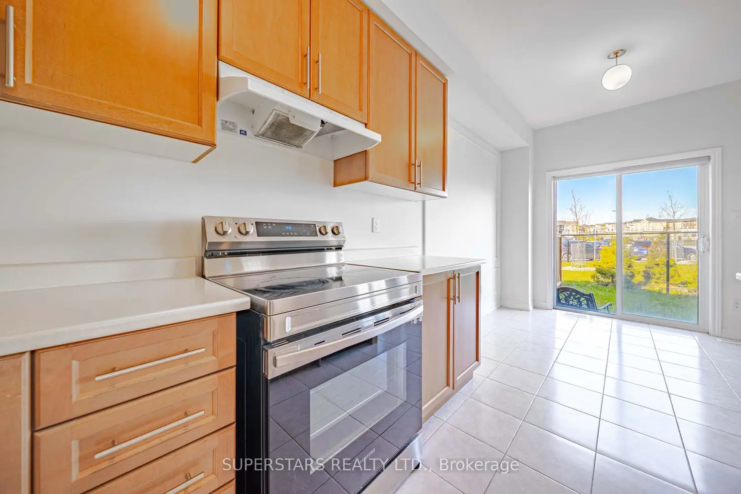 Additional image 9 of 2408 Angora Street