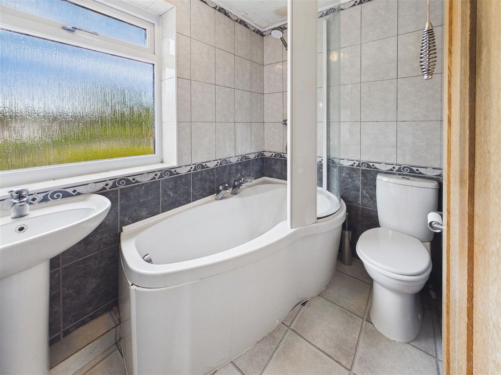 Additional image 20 of 4 bed semi-detached house for saleGosforth Crescent, Dronfield S18