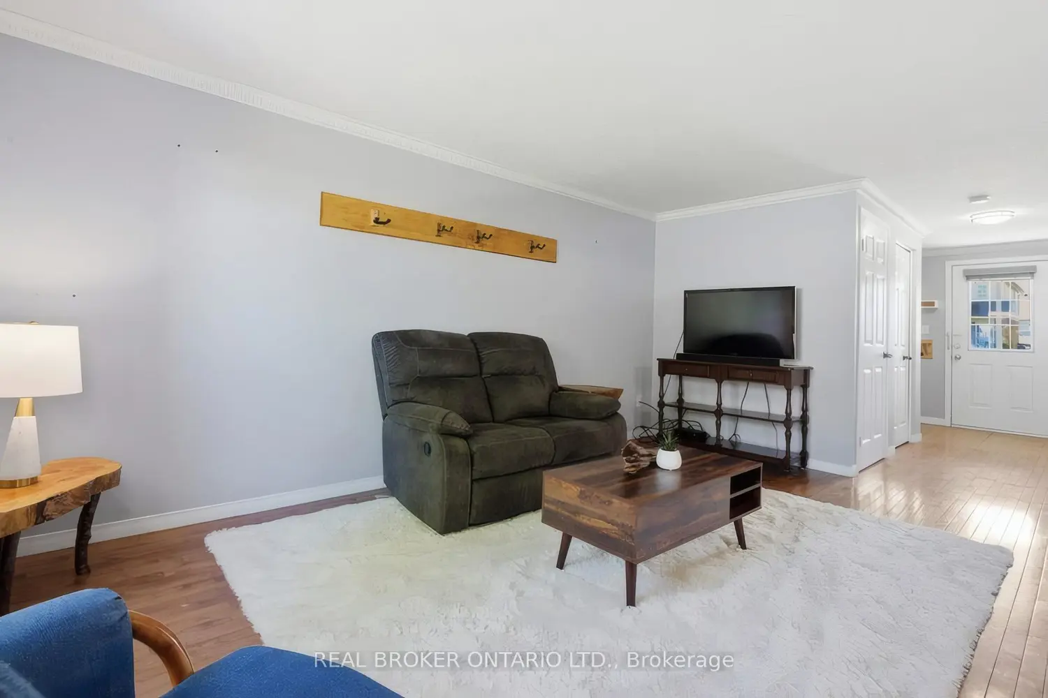 1089 Copper Leaf Crescent photo 5