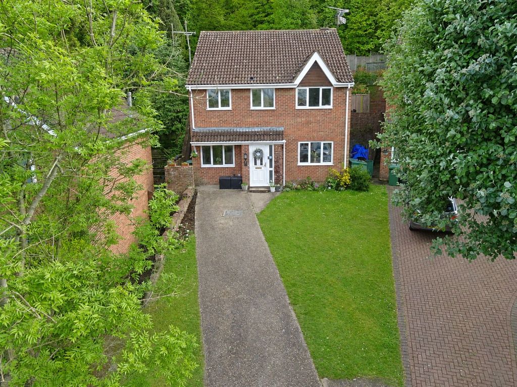 5 bed detached house for saleWest Hill, Dunstable, Bedfordshire LU6