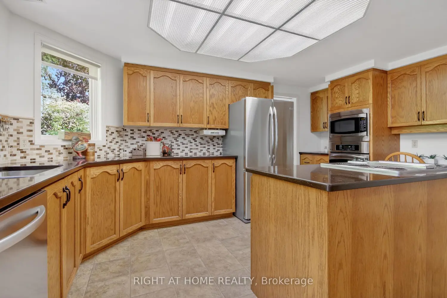 66 Beechfern Drive photo 4