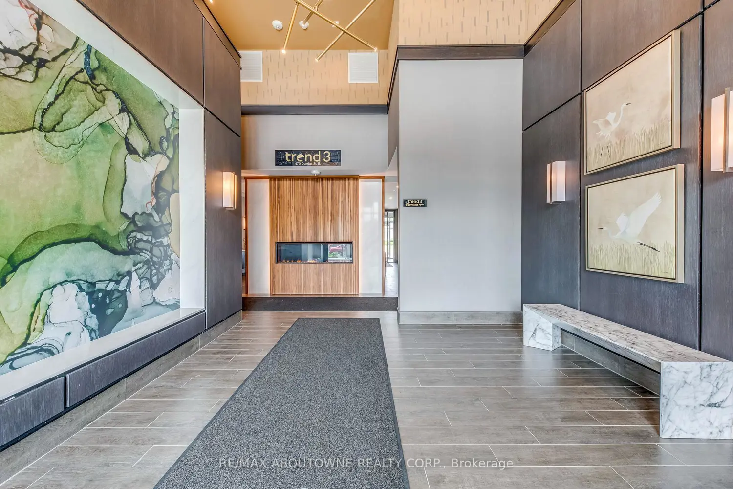 470 Dundas Street 429 photo 2