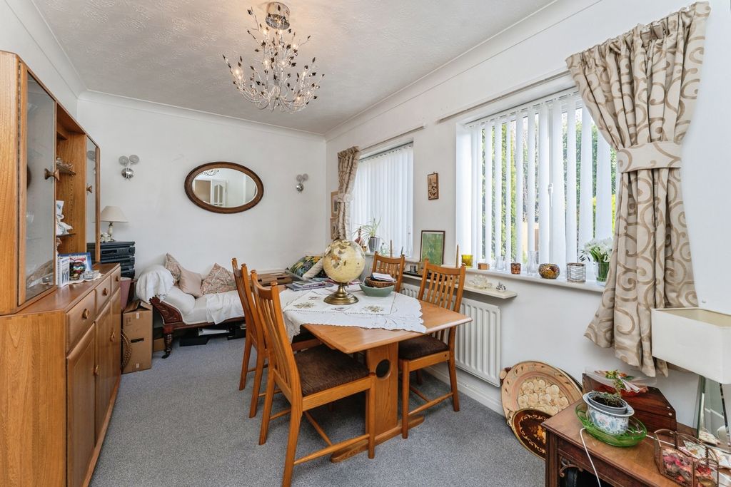 Additional image 4 of 4 bed detached house for saleManor Park Drive, Great Sutton, Ellesmere Port, Cheshire CH66